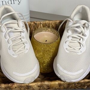 Stylish Cream Sneakers